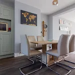Guestready - Restful In Drimnagh 4* 더블린