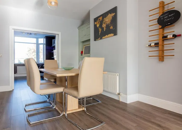 Gasthuis Guestready - Restful In Drimnagh 4*