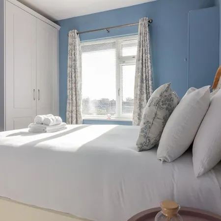 Guestready - Restful In Drimnagh Gæstehus Dublin