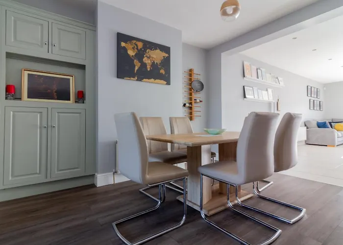 Guestready - Restful In Drimnagh 4* Dublin